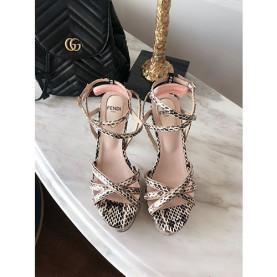 FENDI 펜디 샌들힐 