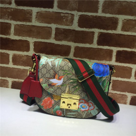 GUCCI 구찌 GG 수프림 패드락 숄더백 453189
