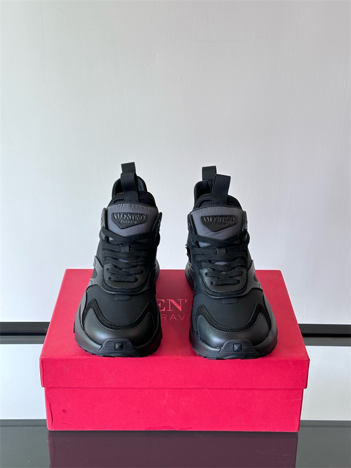 VALENTINO 발렌티노 남성용 스니커즈 V90678-2 2024/신상 2COLOR
