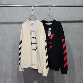 OFF-WHITE 오프화이트 배트 맨투맨