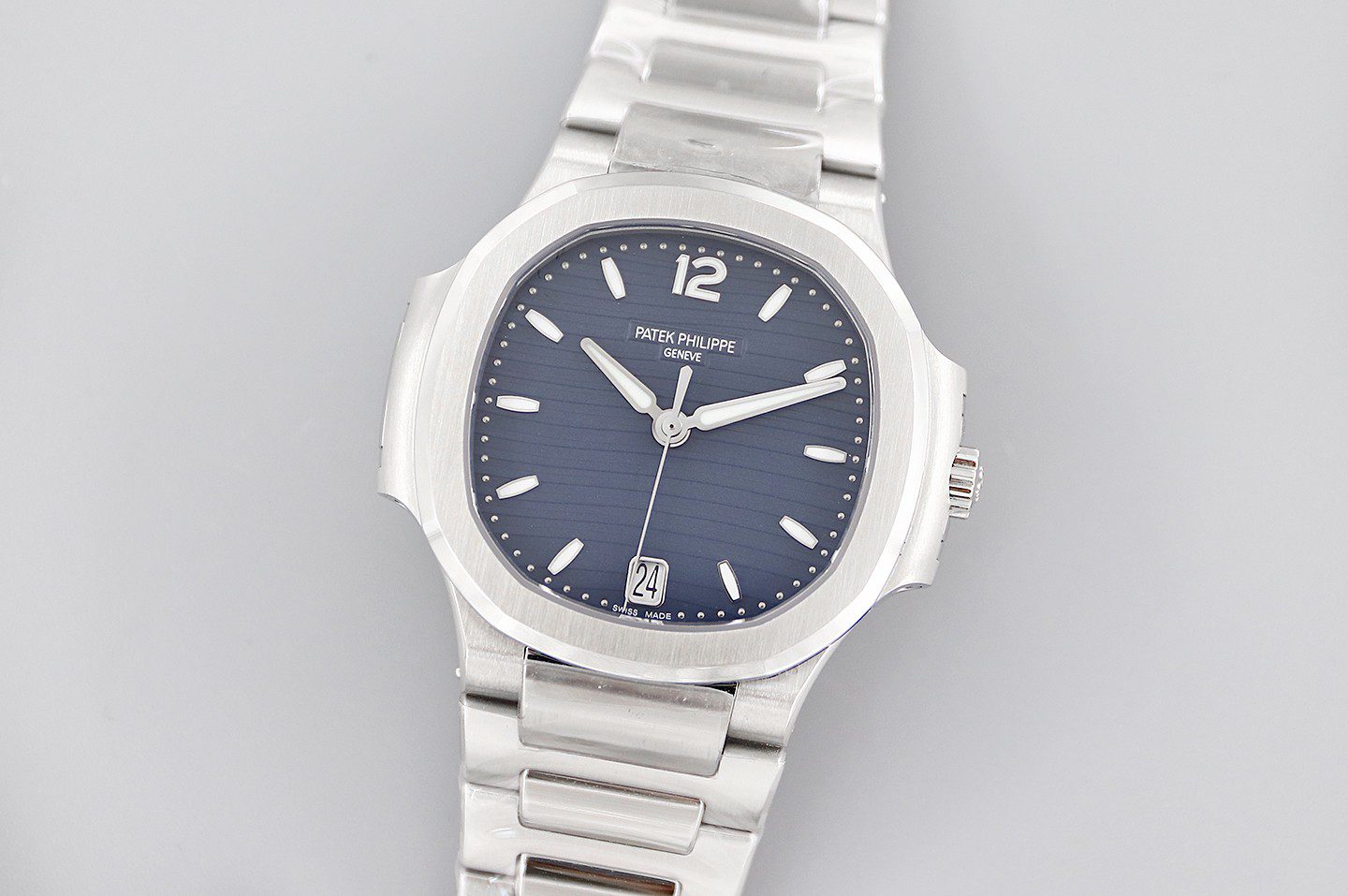 PATEK PHILIPPE 파텍필립 노틸러스 블루 다이얼 SS 브레이슬릿 35mm 7118