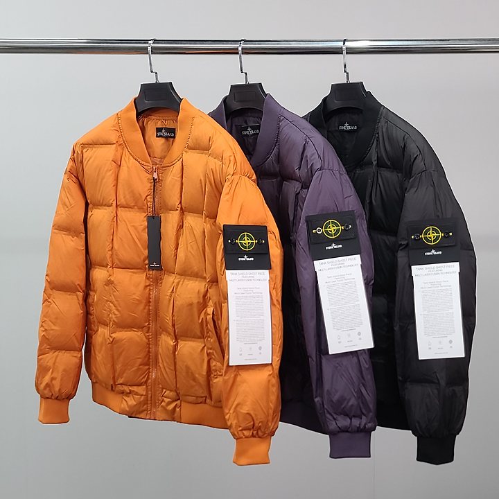 STONE ISLAND 스톤아일랜드 그리드 스퀘어 패딩 점퍼